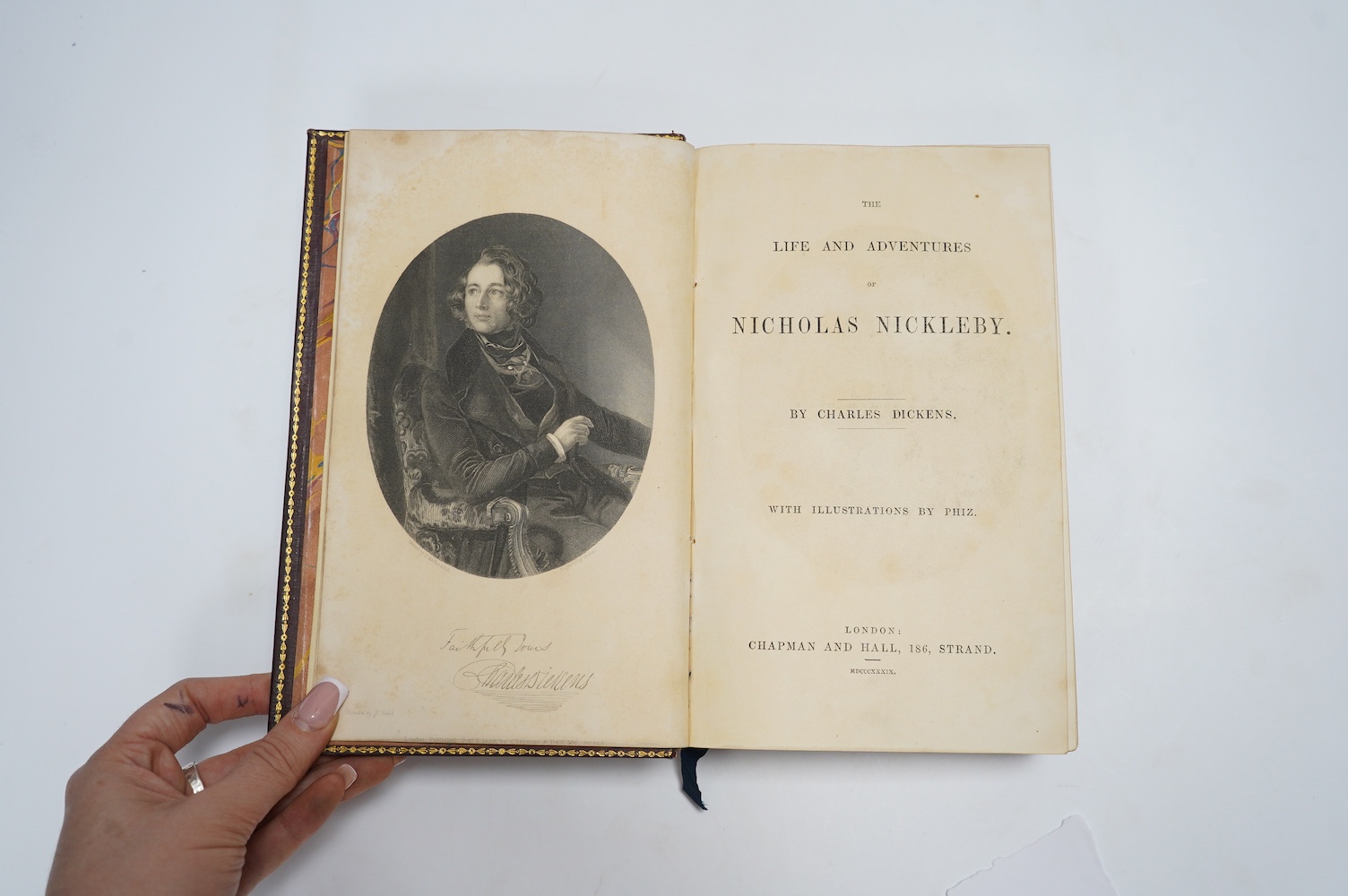 Kipling, Rudyard – Kim, 1st English edition, 8vo, photographic plates, tissue-guard, 2pp. publisher’s advertisement to rear, original red cloth, gilt medallion to upper cover, Macmillan & Co. Ltd., London, 1901. Together